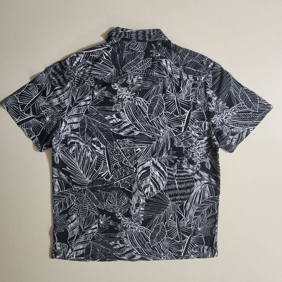 Denim & Flower Black and White Men's Rayon Casual Button Down Short Sleeve Shirt - Picture 13 of 15